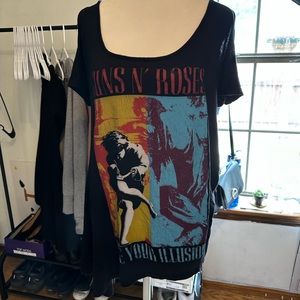 Guns and Roses shirt Size XL
